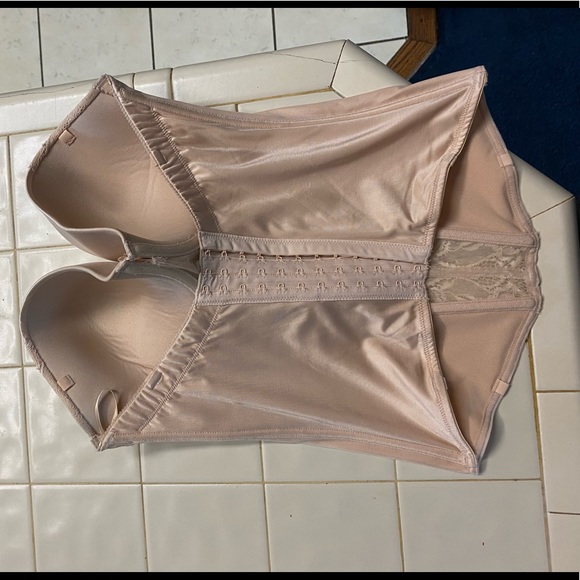 Tan/nude bustier - Picture 5 of 5